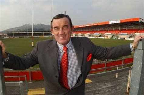 Rugby legend Phil Jackson dies at his Australian home.
